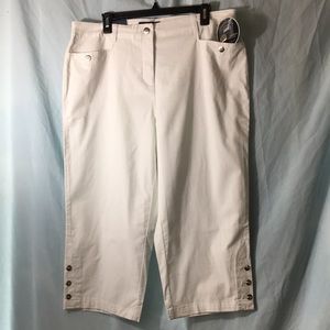 Karen Scott Tummy Control Comfort Capri